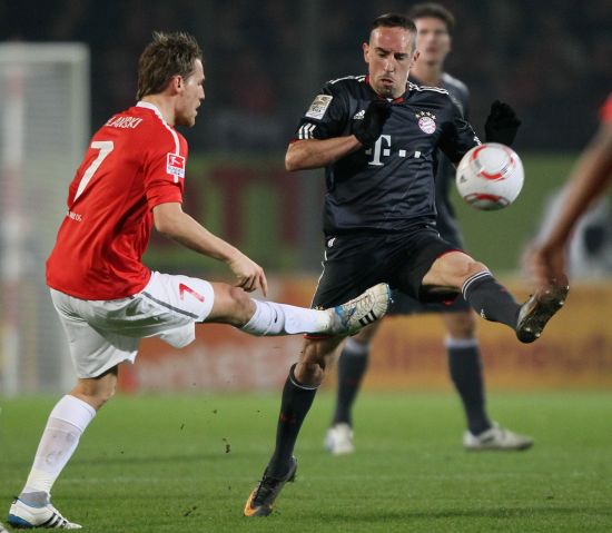 全球平等的 全球平等的